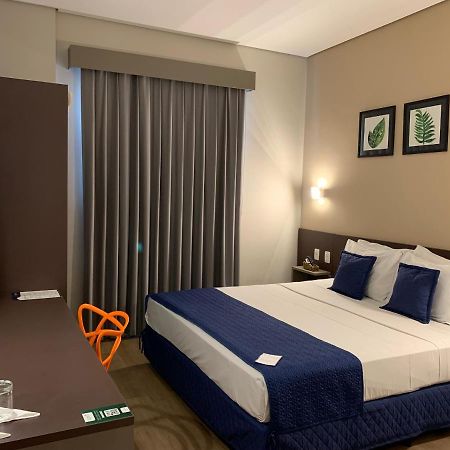 Summit Suites Hotel بينداموهانغابا المظهر الخارجي الصورة