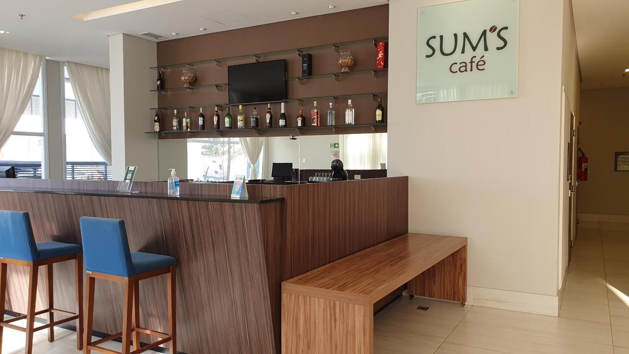 Summit Suites Hotel بينداموهانغابا المظهر الخارجي الصورة