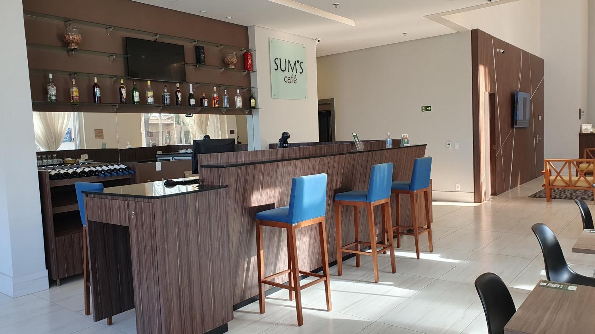 Summit Suites Hotel بينداموهانغابا المظهر الخارجي الصورة