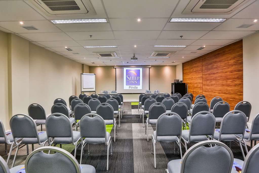 Summit Suites Hotel بينداموهانغابا المرافق الصورة