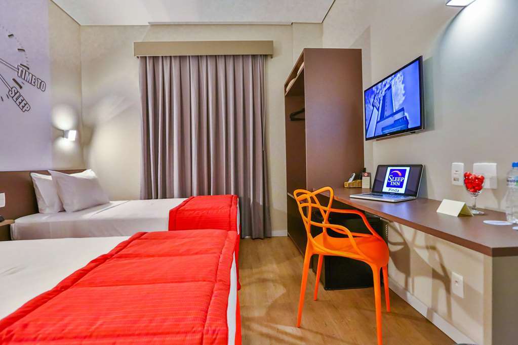 Summit Suites Hotel بينداموهانغابا الغرفة الصورة