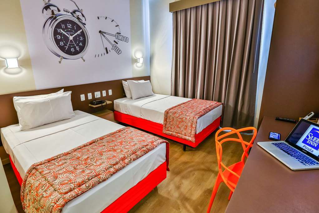 Summit Suites Hotel بينداموهانغابا الغرفة الصورة